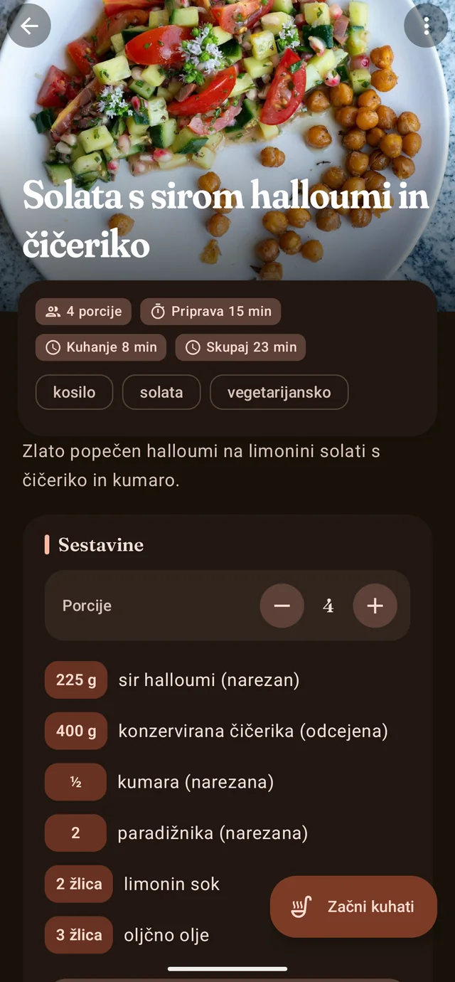 Odprt recept v aplikaciji CookerBooker s fotografijo, časi priprave, oznakami in seznamom sestavin z drsnikom za število porcij