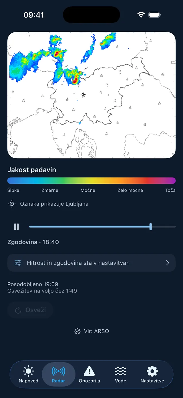 Radar padavin za Slovenijo s časovnico zgodovine v aplikaciji Podnebnik na iPhonu